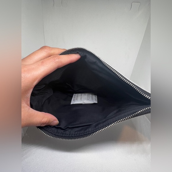 YSL silver pouch - Picture 4 of 5